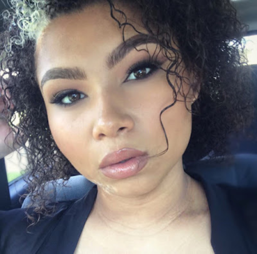 Meet your Posher, Deijah